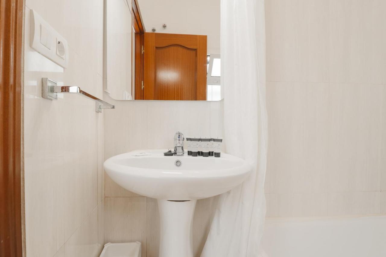 C2 - Seaside Pedregalejo 3 Bedrooms Apartment Малага Экстерьер фото